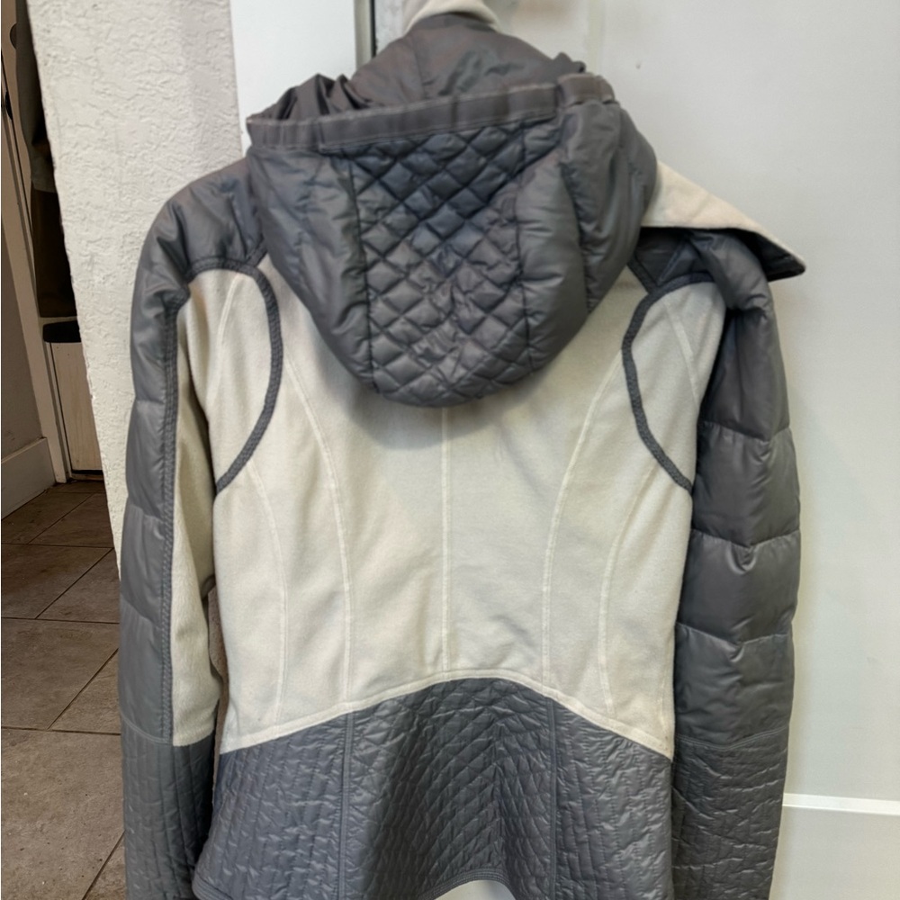 Lululemon Run Bundle Up - Picture 3 of 8